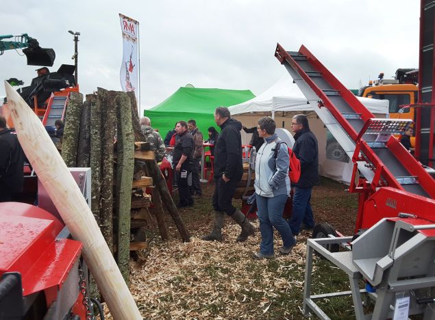 AMR présent à la Foire de Poussay : Album Photos