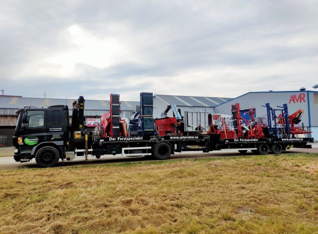 Demonstrations of AMR machines 